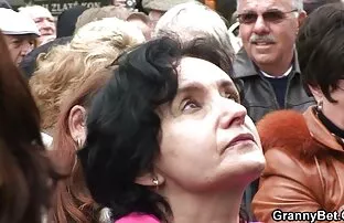 شقراء يحصل شاعر المليون بعد الساخنة افلام اجنبية مترجمة إباحية الجنس الشرجي