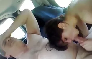 حماية أطفالك عصا أمي الساخنة في جوارب ويقدم افلام سكس اجنبيه مترجمه لها الجنس