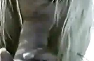 فتاة جميلة جدا هي تجسيد لرغبة رجلها افلام سكس مترجمه اجنبيه