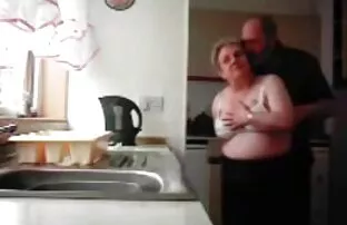 مقلاع أول افلام جنسيه عربيه واجنبيه مترجمه مرة الأسرة الأريكة تبا