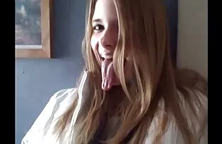قرب فلم سكس اجنبية مترجمة عاهرة العاهرة يظهر الثدي صحية على الكاميرا